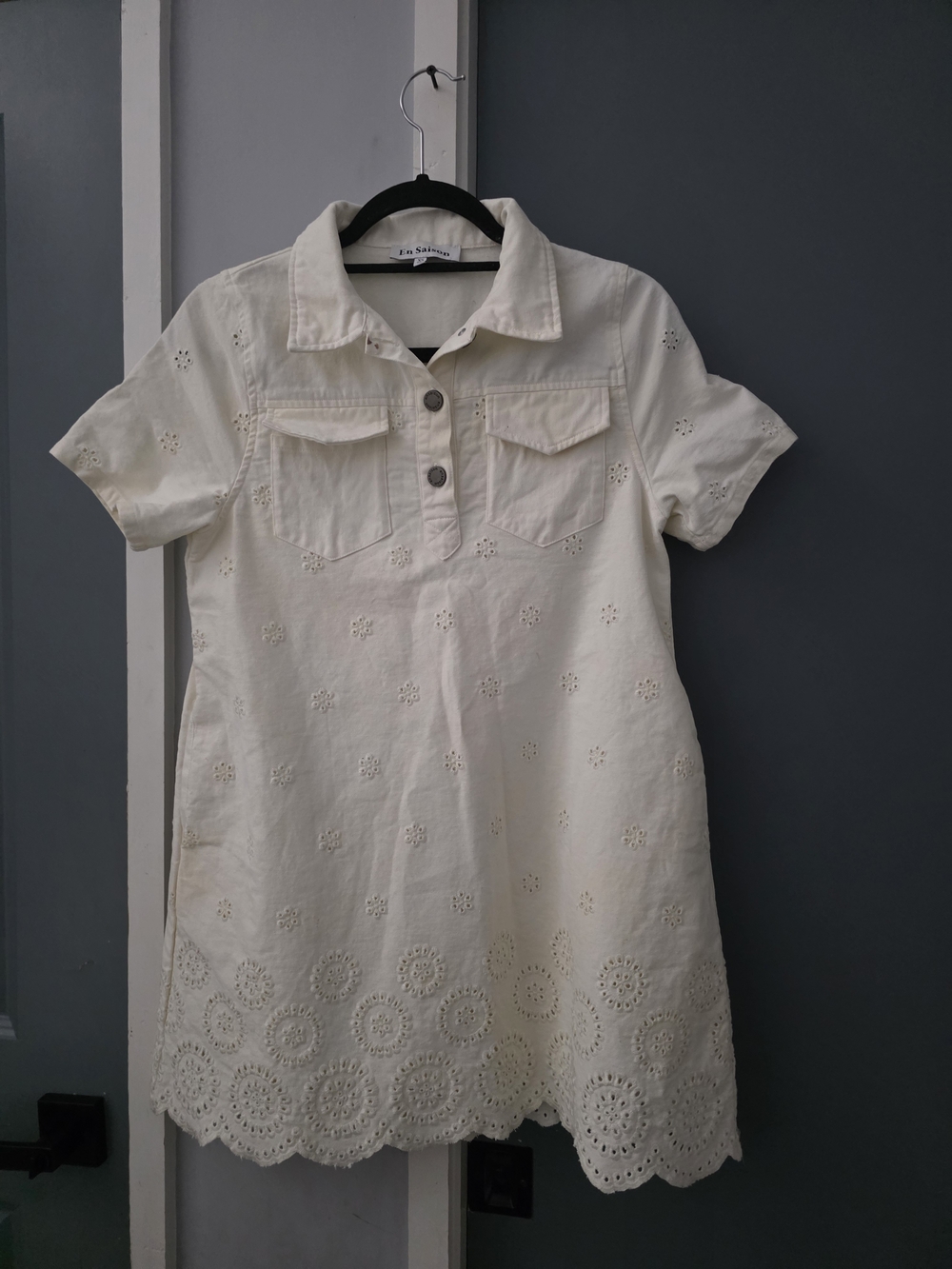 En Saison White Eyelet Button-Front Shift Dress - Picture 3 of 7